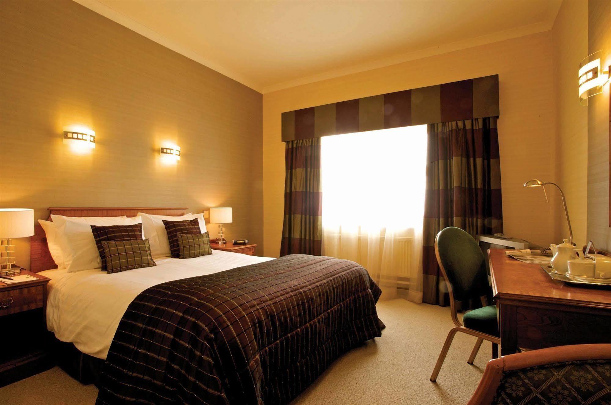 Best Western Aberavon Beach Hotel Port Talbot Buitenkant foto