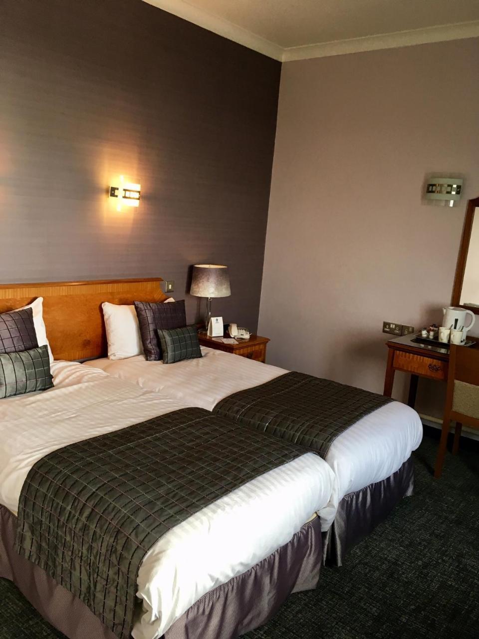 Best Western Aberavon Beach Hotel Port Talbot Buitenkant foto