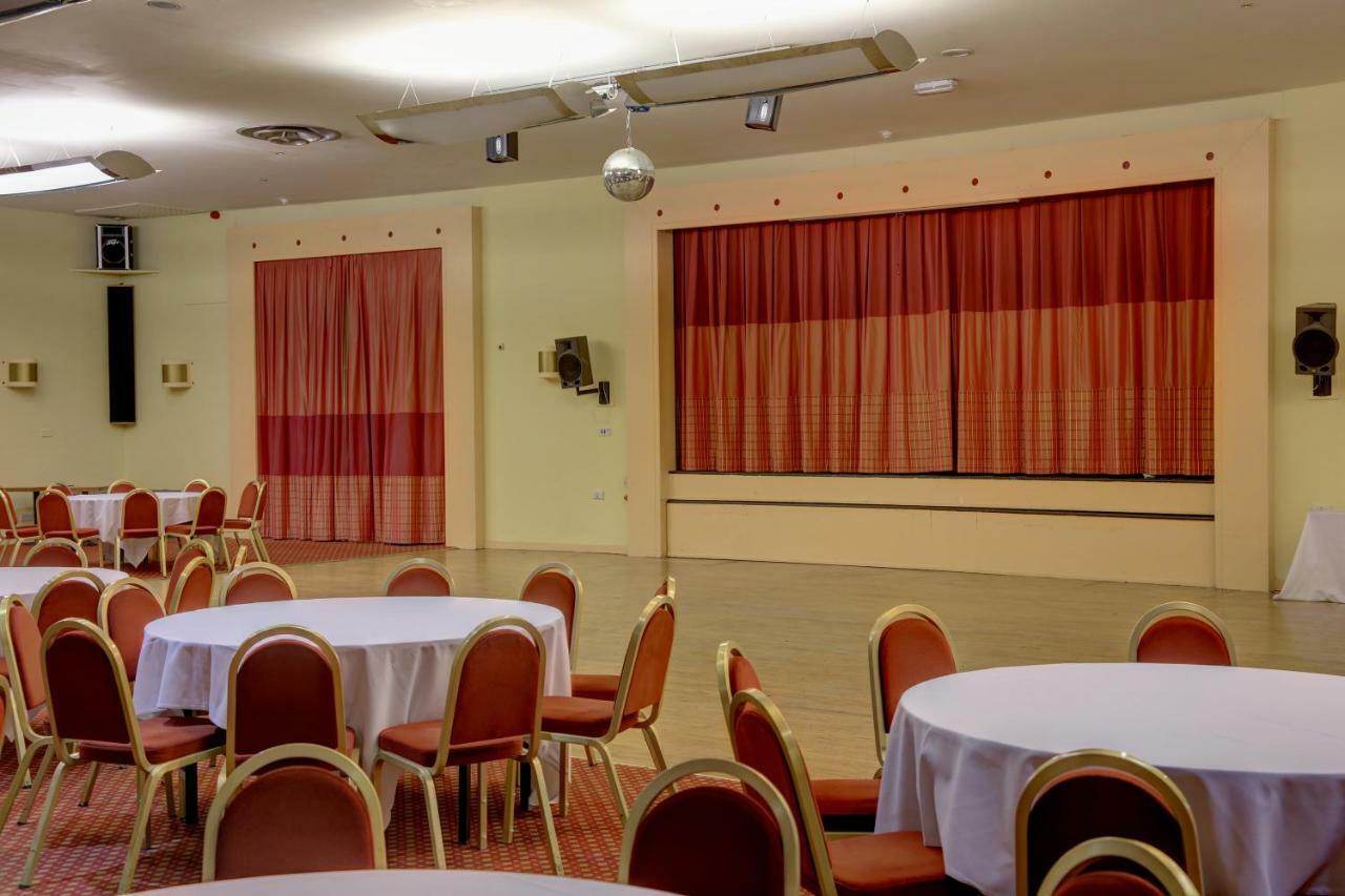 Best Western Aberavon Beach Hotel Port Talbot Buitenkant foto